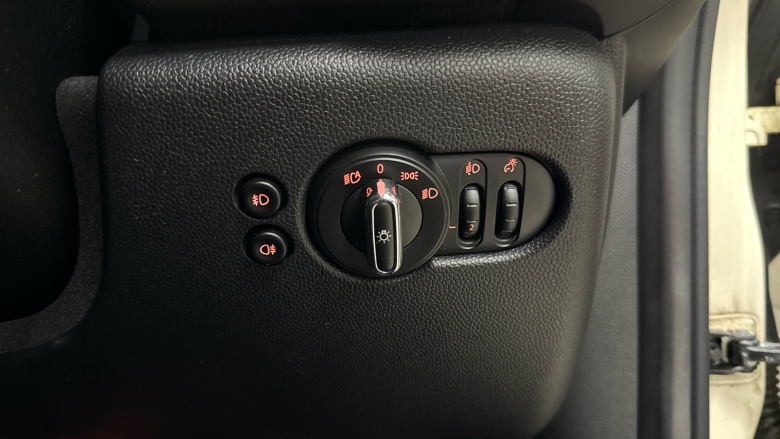 MINI Hatchback 2.0 Cooper S Sport II 3dr Petrol Hatchback